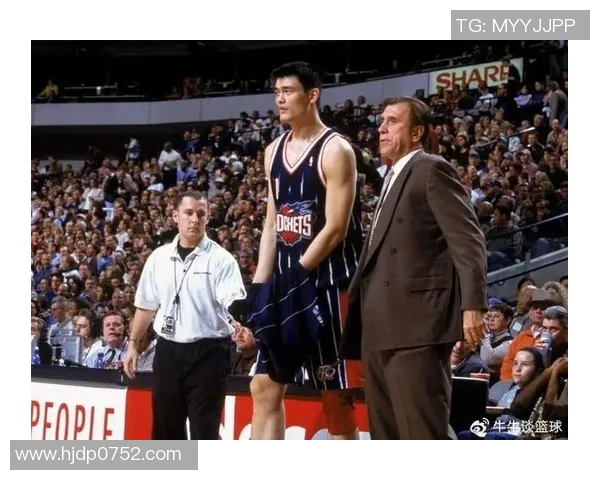 如何通过身高和气质轻松认出姚明这位篮球巨星的独特魅力 如何通过身高和气质轻松认出姚明这位篮球巨星的独特魅力