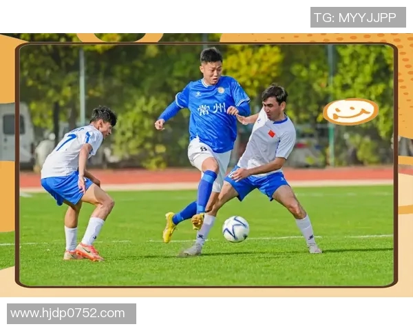 邓炳强足球明星队展现青春活力与团队精神的精彩赛事回顾 邓炳强足球明星队展现青春活力与团队精神的精彩赛事回顾