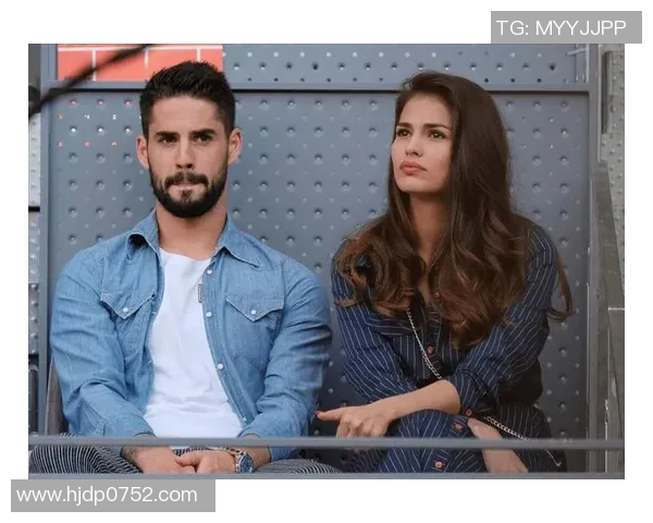 足球明星与怀孕女友的甜蜜生活揭秘与未来展望 足球明星与怀孕女友的甜蜜生活揭秘与未来展望