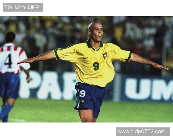 意大利7号足球明星的传奇故事与辉煌成就揭秘