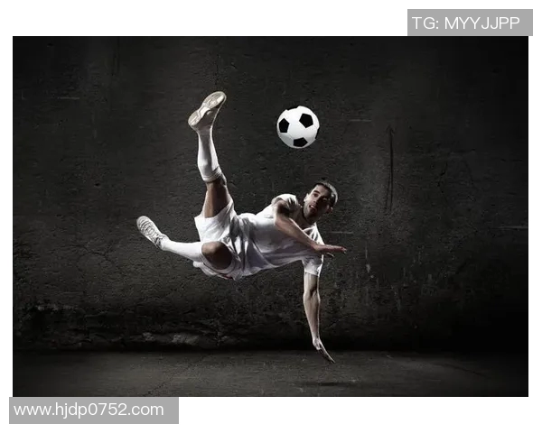 足球明星与花式足球的较量谁更胜一筹探讨两者的魅力与实力