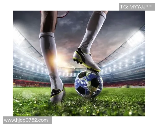 足球明星虚影图片展现运动之美与激情的完美结合 足球明星虚影图片展现运动之美与激情的完美结合