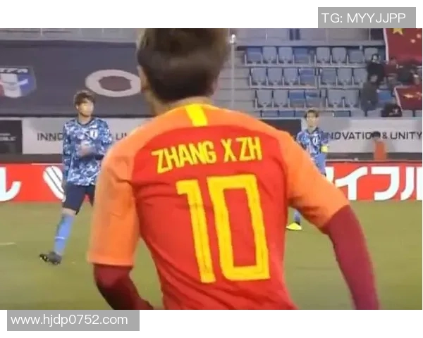 足球明星球衣立牌的魅力与收藏价值探讨及其在球迷文化中的重要性 足球明星球衣立牌的魅力与收藏价值探讨及其在球迷文化中的重要性